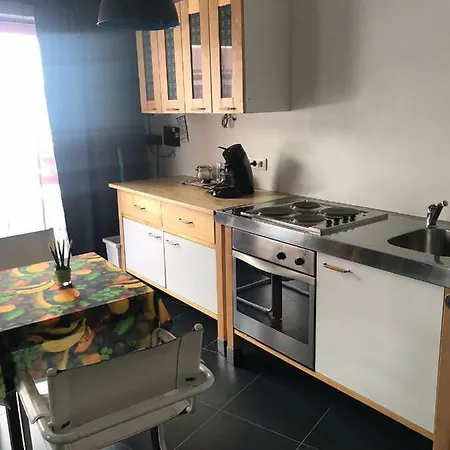 Brigitte B. دي هان